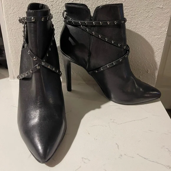 Topshop Humour black studded booties - Picture 2 of 5